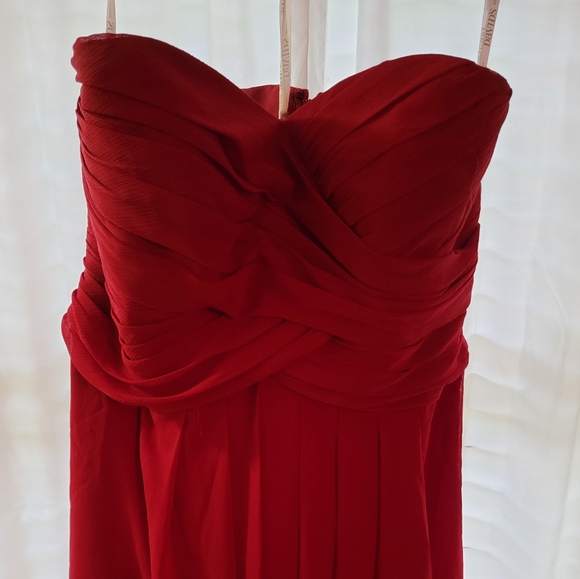 3 for $25 Red mini dres size 18 David's bridal. - Picture 2 of 3